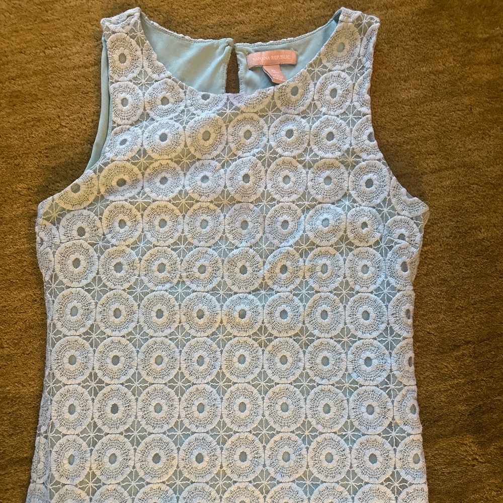 Teal Banana Republic eyelet sleeveless blouse